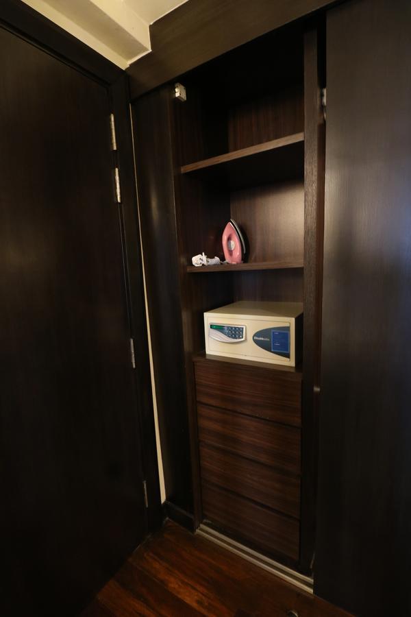 Millennium Suite At Pyramid Tower Петалинг Джая Екстериор снимка